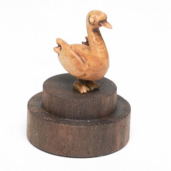 Oeuvre en bois de cygne miniature