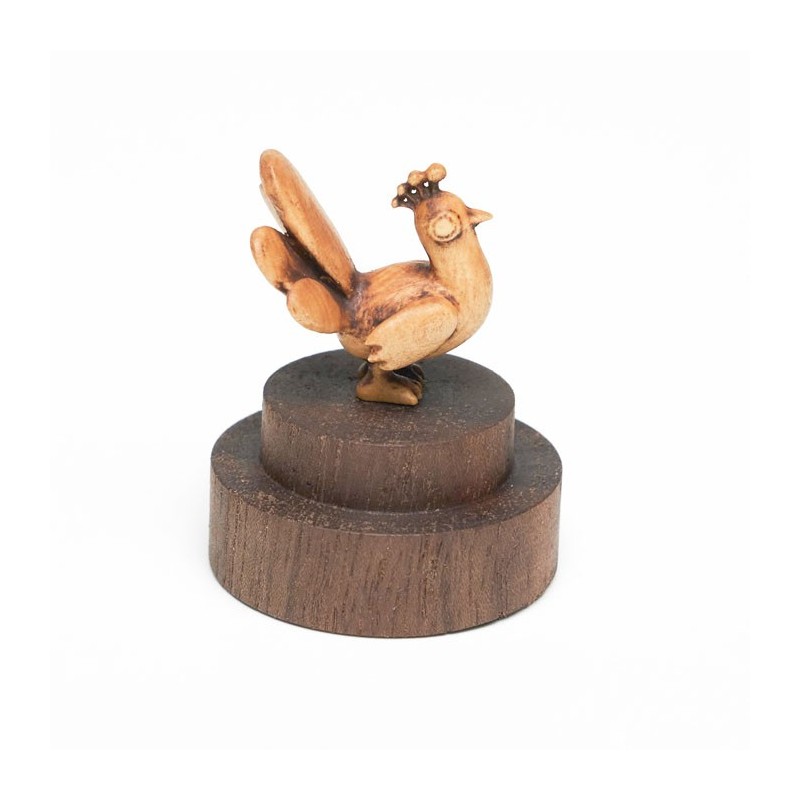 miniature-boxwood-peacock.jpg