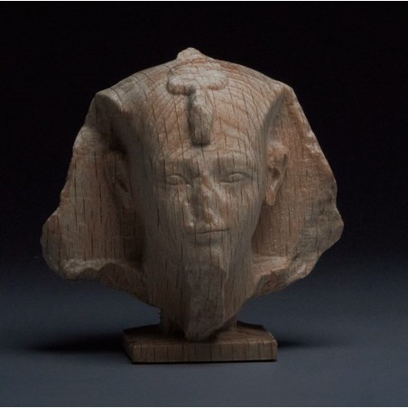 Réplique miniature en bois sculpté à la main d'un pharaon égyptien